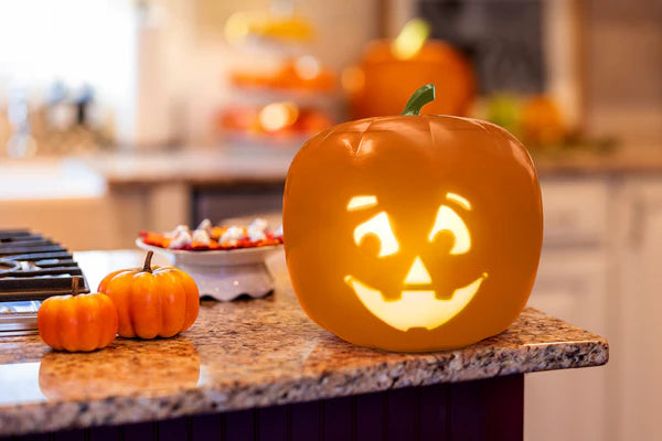ANIMAT3D Blink Tech Jabberin Jack Spanish Animated Talking Pumpkin with 8" Screen